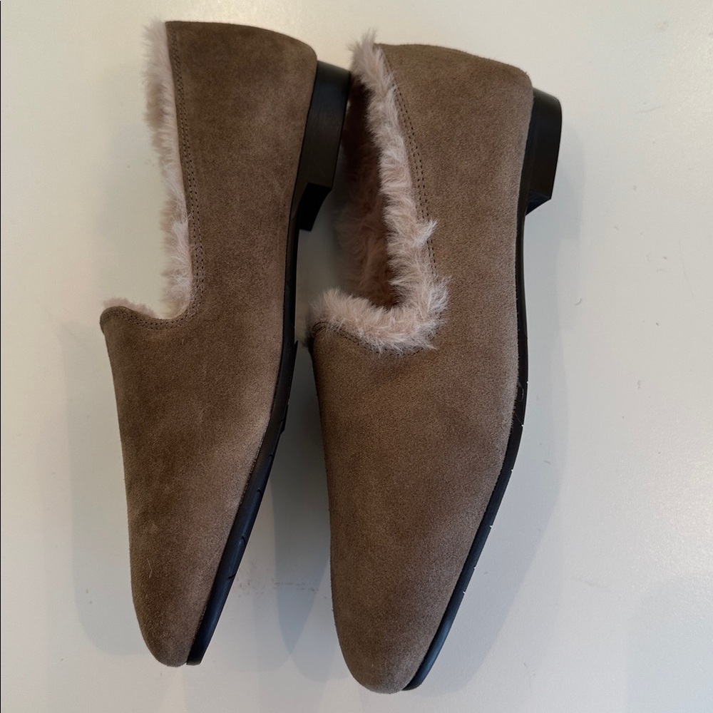 New Aquatalia Taupe Soft Suede , Romie Faux Fur Lined Loafers. Size 6. - Picture 5 of 8